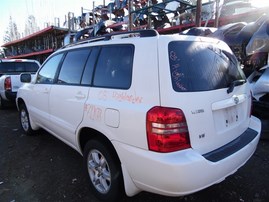 2003 Toyota Highlander White 3.0L AT 2WD #Z22078